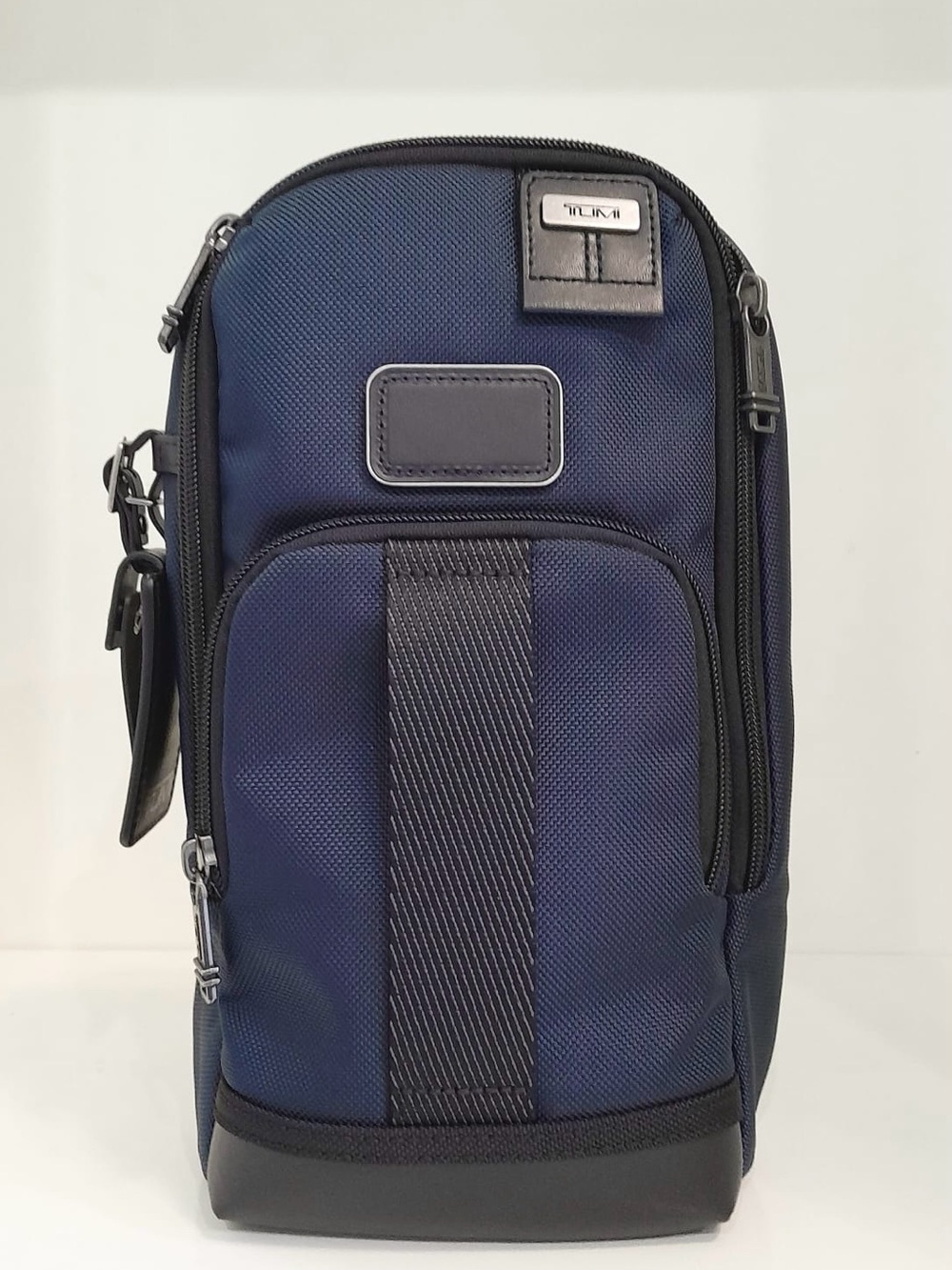 NWT Tumi FIFE Slim Sling Bag Navy Black